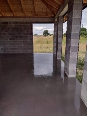 Posadzka betonowa pod wiatą — konstrukcja otwarta, woj. lubelskie
